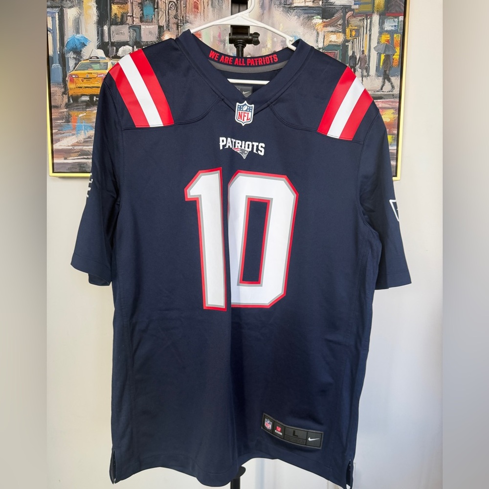 Nike On Field Patriots Jersey Mac Jones #10 Size L Navy Blue NWOT